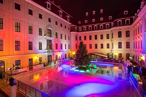 Hotel Taschenbergpalais Kempinski Dresden - Ice Rink Winter